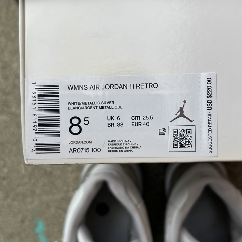 Nike Air Jordan 11 metallic Silver glitter - Picture 10 of 10